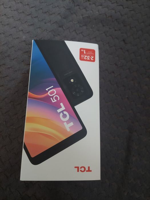 Telefon TCL 501 nou