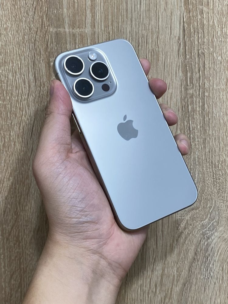 Продам iPhone 15 Pro