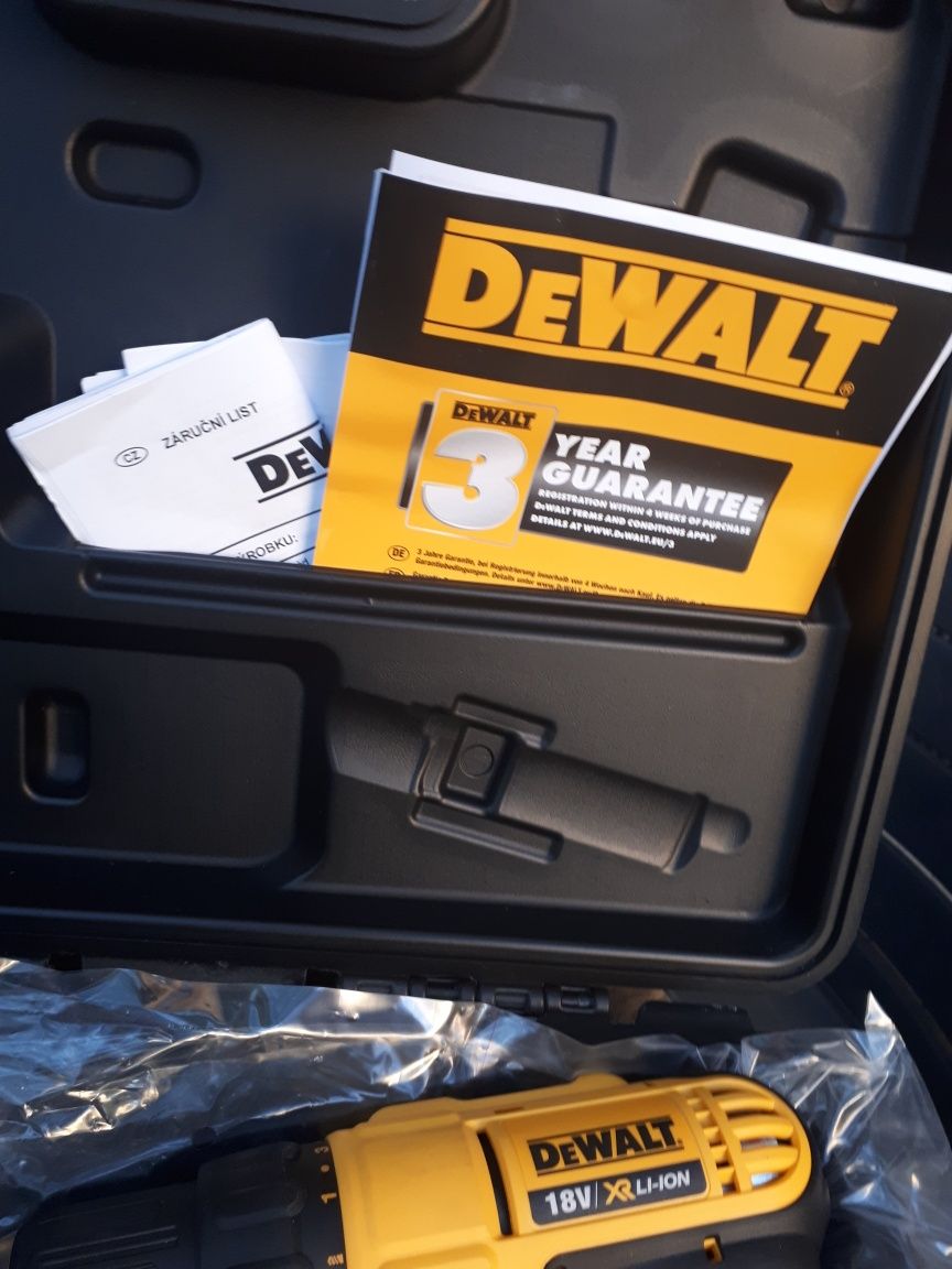 Винтоверт DEWALT
