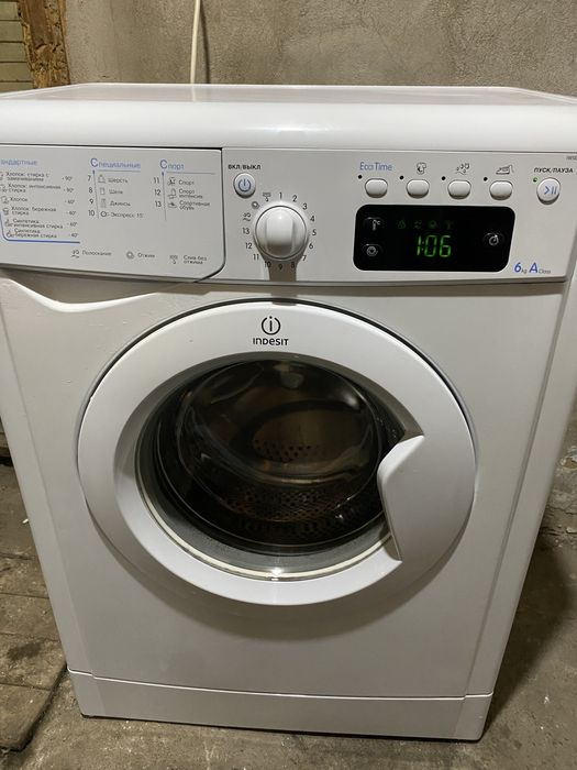 Стиральная машина INDESIT