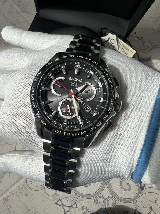 Seiko Astron SSE041J1 GPS Solar TitaniumCeramicsSapphire 45mm