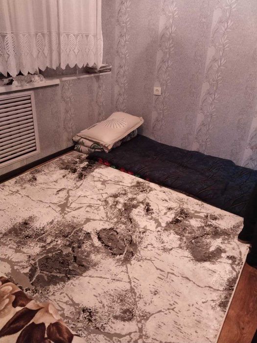 СРОЧНО ПРОДАЁТСЯ 3-комнатная квартира, 3 XONALI UY, M. Ulugbek tumani