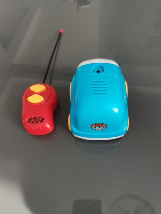 Mașinuță cu telecomandă