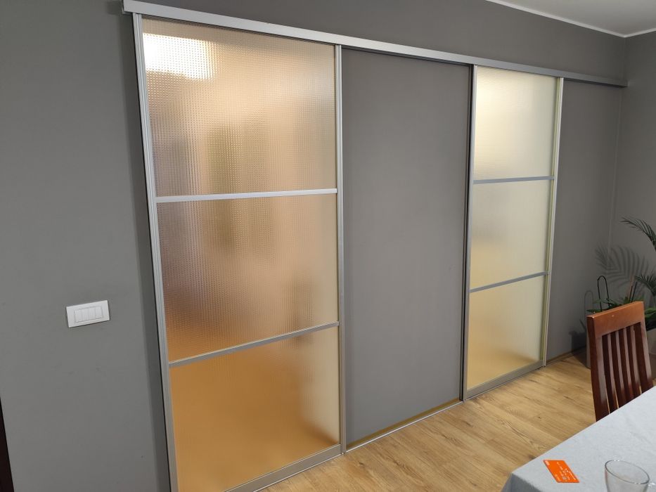 Usi glisante culisante