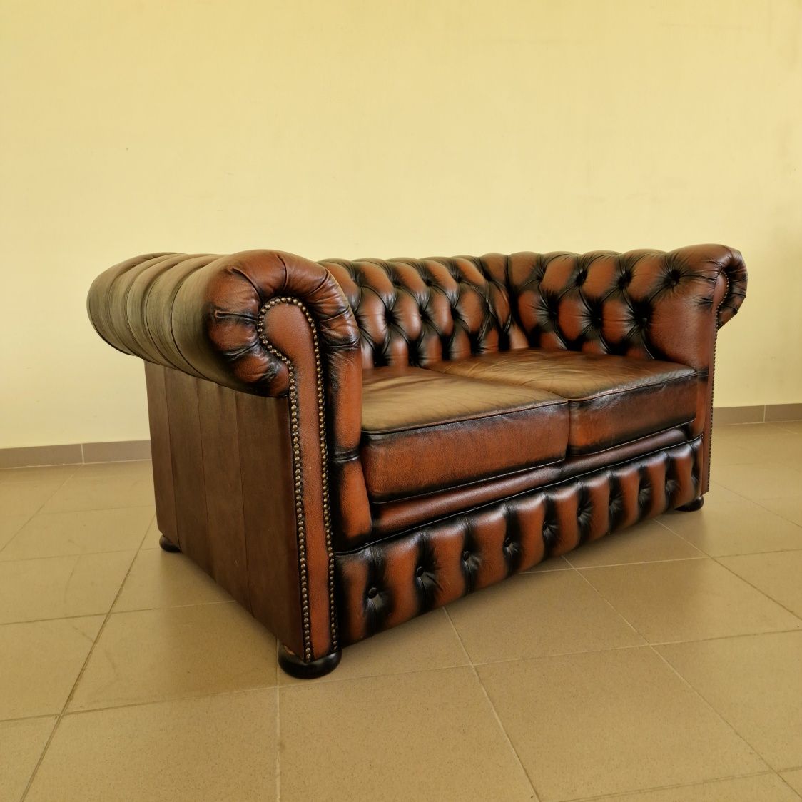 Диван Честърфийлд Chesterfield