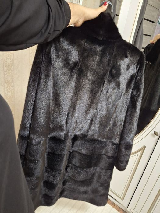 Продам шубу норковую