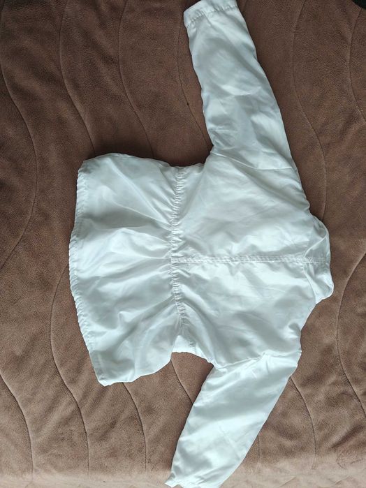 Официална бебешка бяла рокля 74 размер плюс буйки и сако