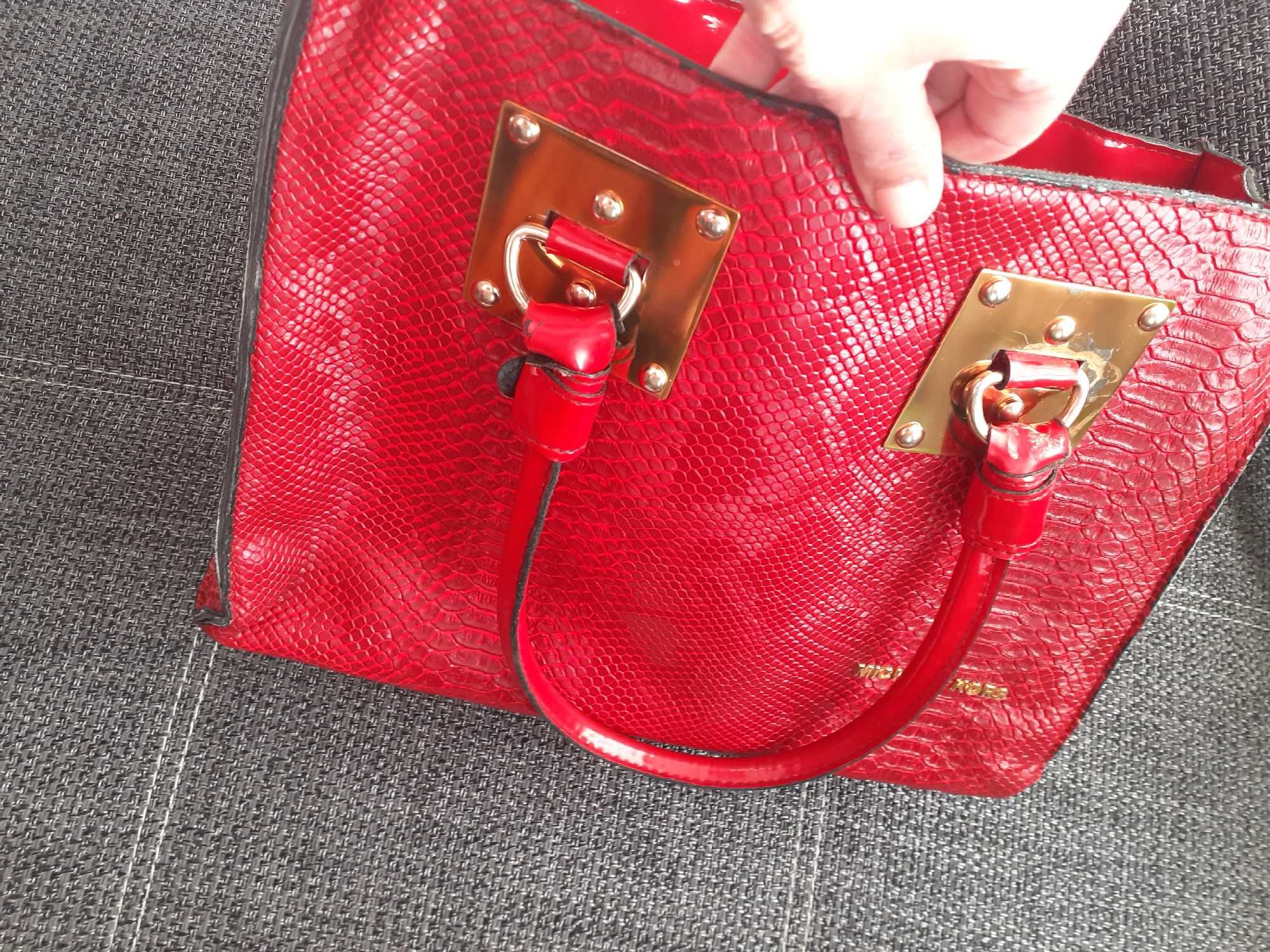 Чанта дамска червена