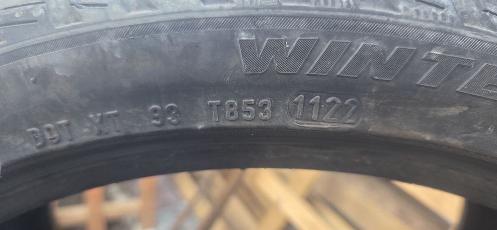 Гуми 245/40/19 pireli runflat