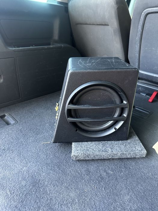 Активен субуфер 2х20см Axton AXB20A