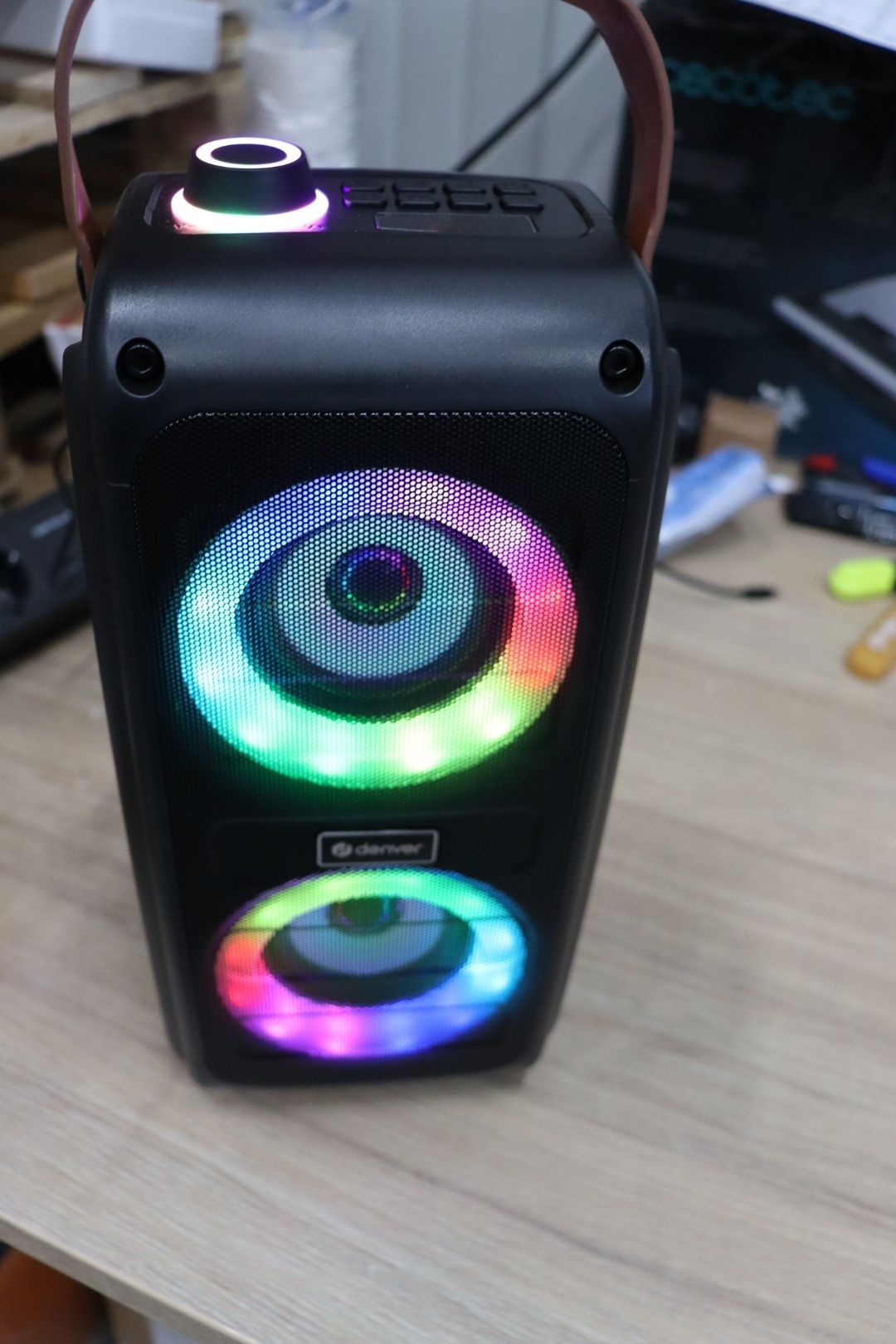 Bluetooth колонка Аудио система Denver - BTV-230, черна

Категории:	Ау