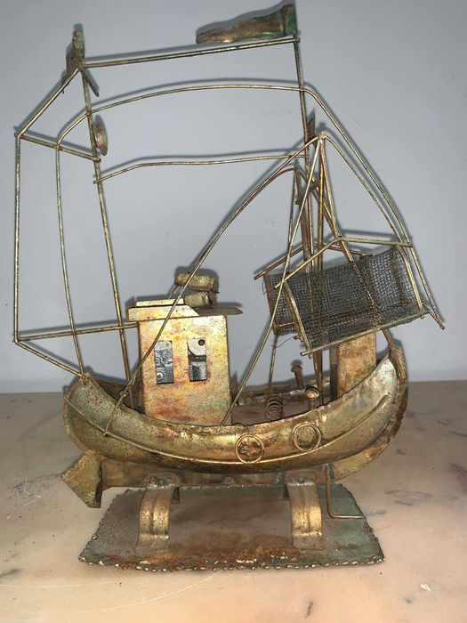 Corabie muzicala din fier facuta manual