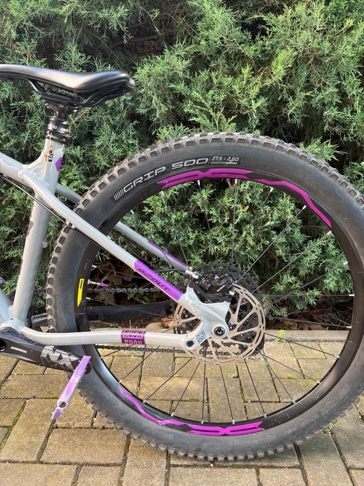 Bicicleta Nukeproof Scout 275