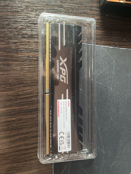 Memorie RAM XPG Gammix D10 CL16 3200 MHz nou cumparat