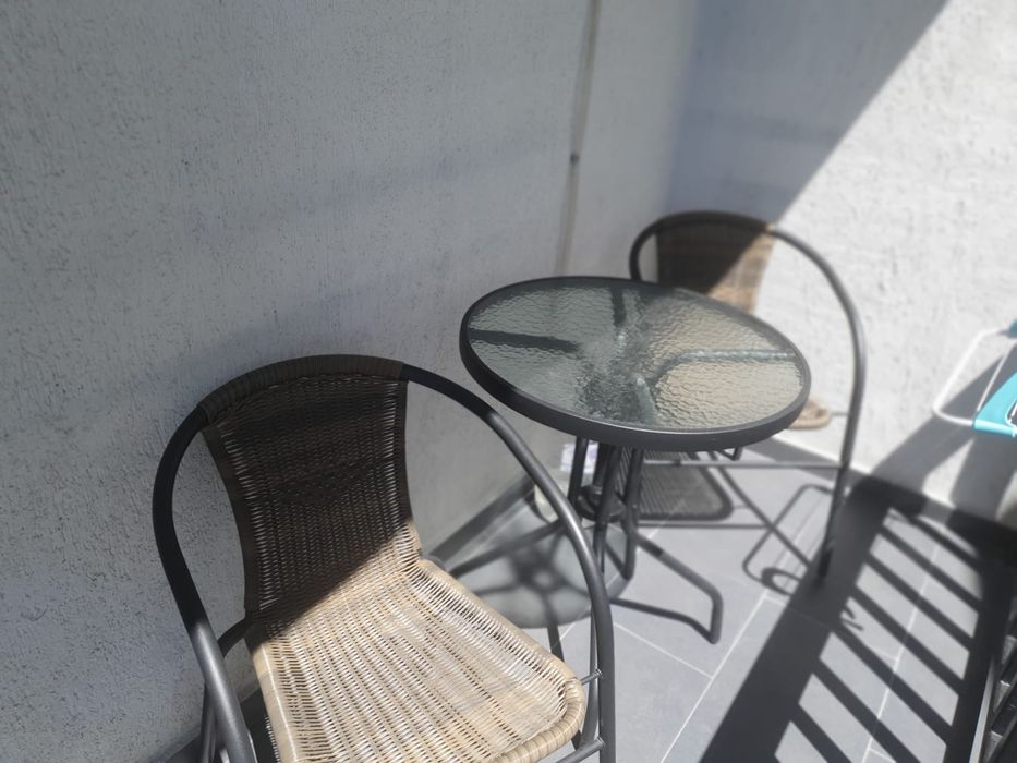 Vând / posibilitate RATE /afacere la cheie 3 studiouri și 3 parcări -