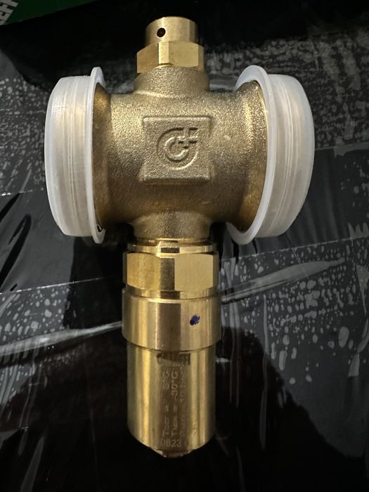 Supapa antiinghet Caleffi.11/4 pentru pompe de caldura