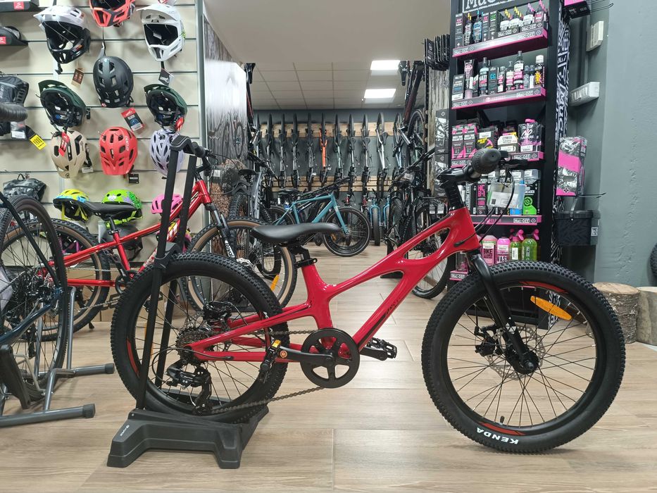 Bicicleta copii Royal Baby SPACE SHUTTLE 20 in stoc la Funky Sports