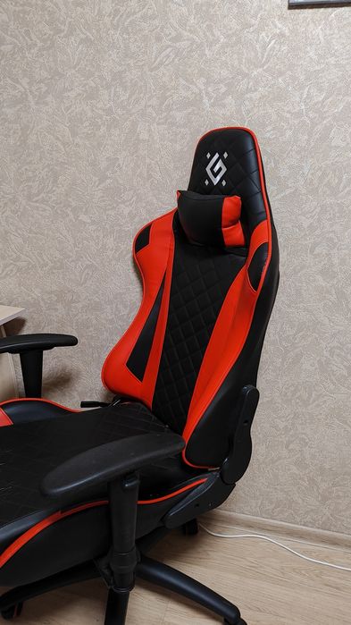 Игровой стул Defender