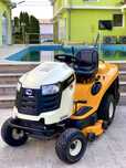 Tractoras de tuns iarba Cub Cadet Profesional Briggs&Stratton