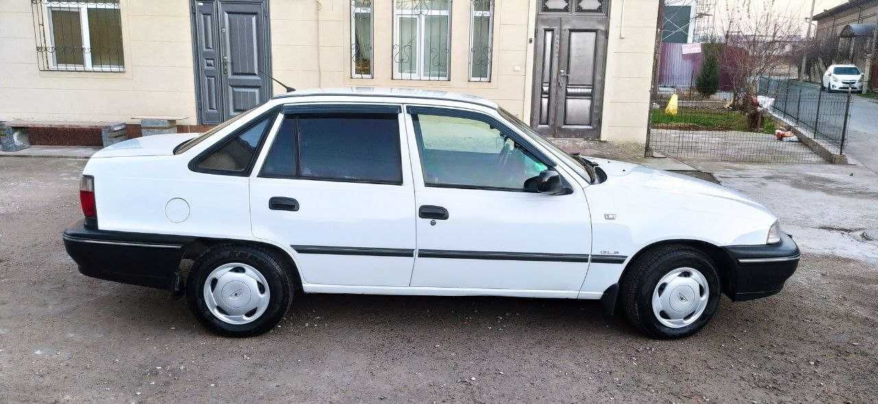 Продается автомобиль Daewoo Nexia 1 1997