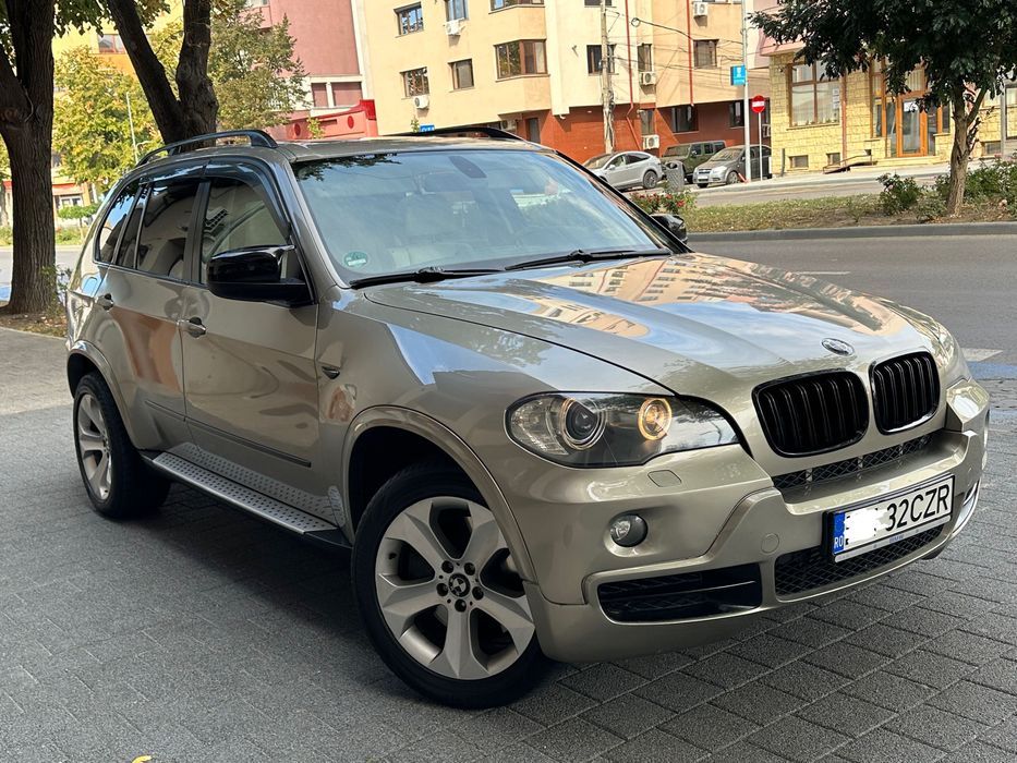 Bmw x5 3.0sd 286cp xd panoramic carplay camera piele alba intretinuta