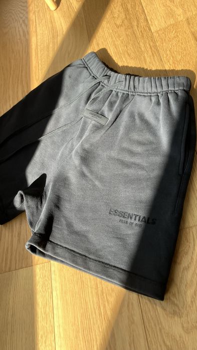 Essentials къси панталонки