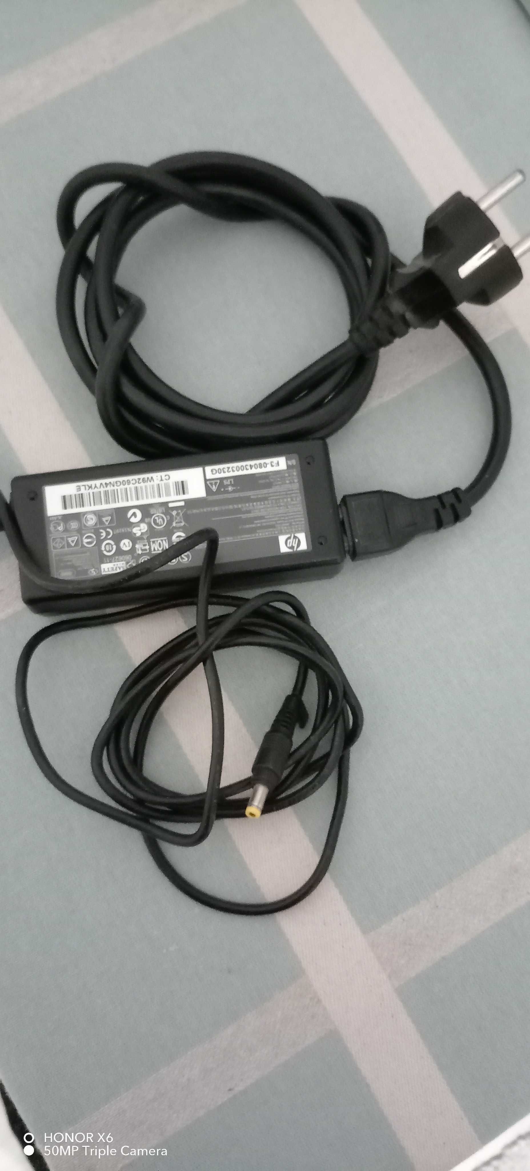 Încărcător laptop HP 65W model DC359A