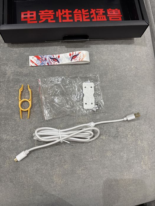 Механическая клавиатура и магнитная клавиатура mad 60 he