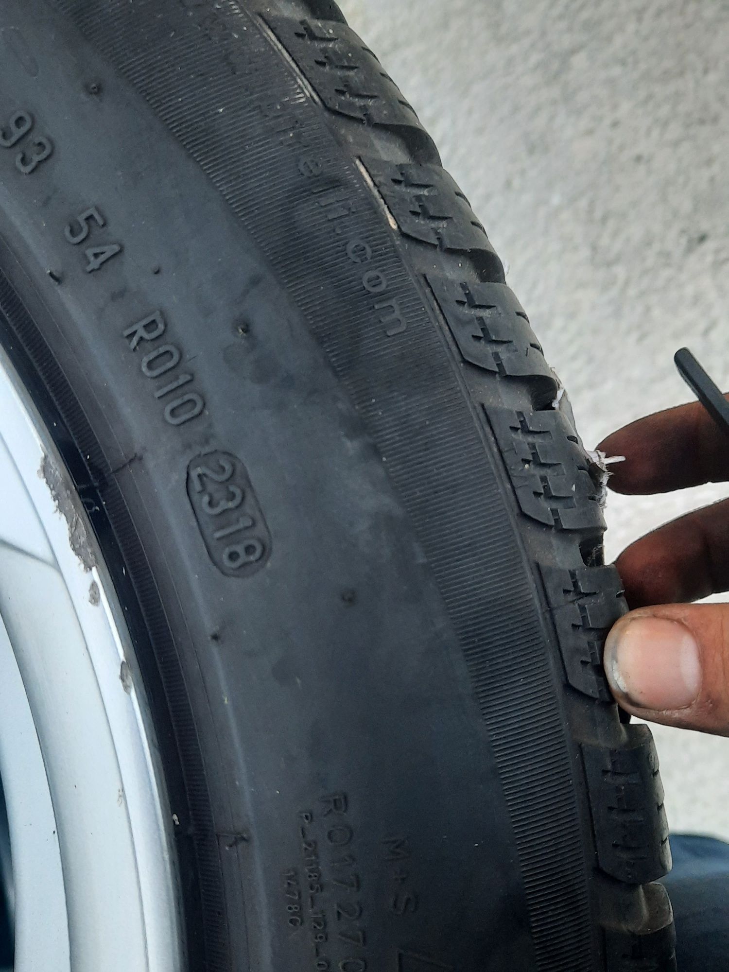 4 Броя 195/55/16 Pirelli 2x7,2mm 2x6,8mm RunFlat