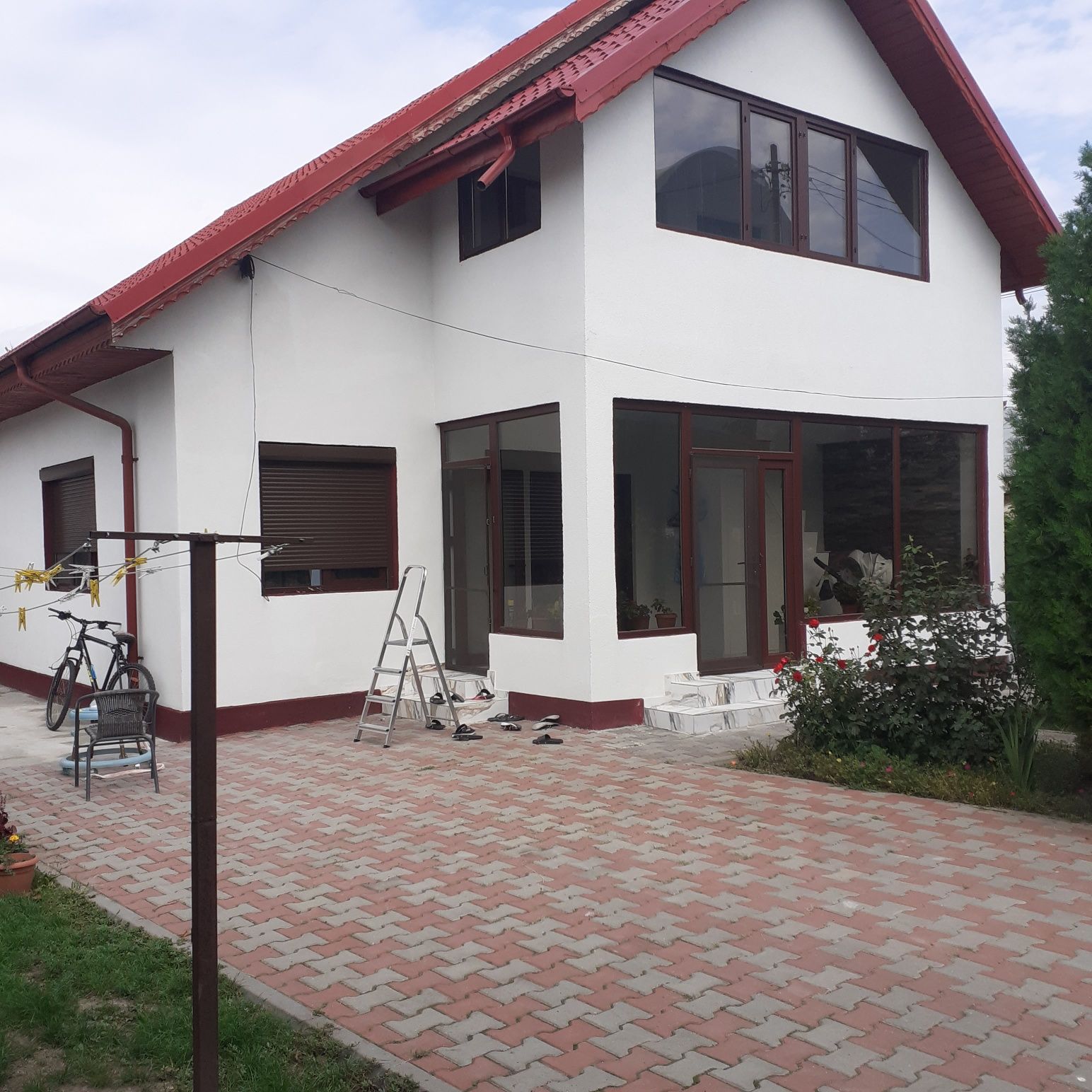 Costrucții amenajari interioare/exterioare