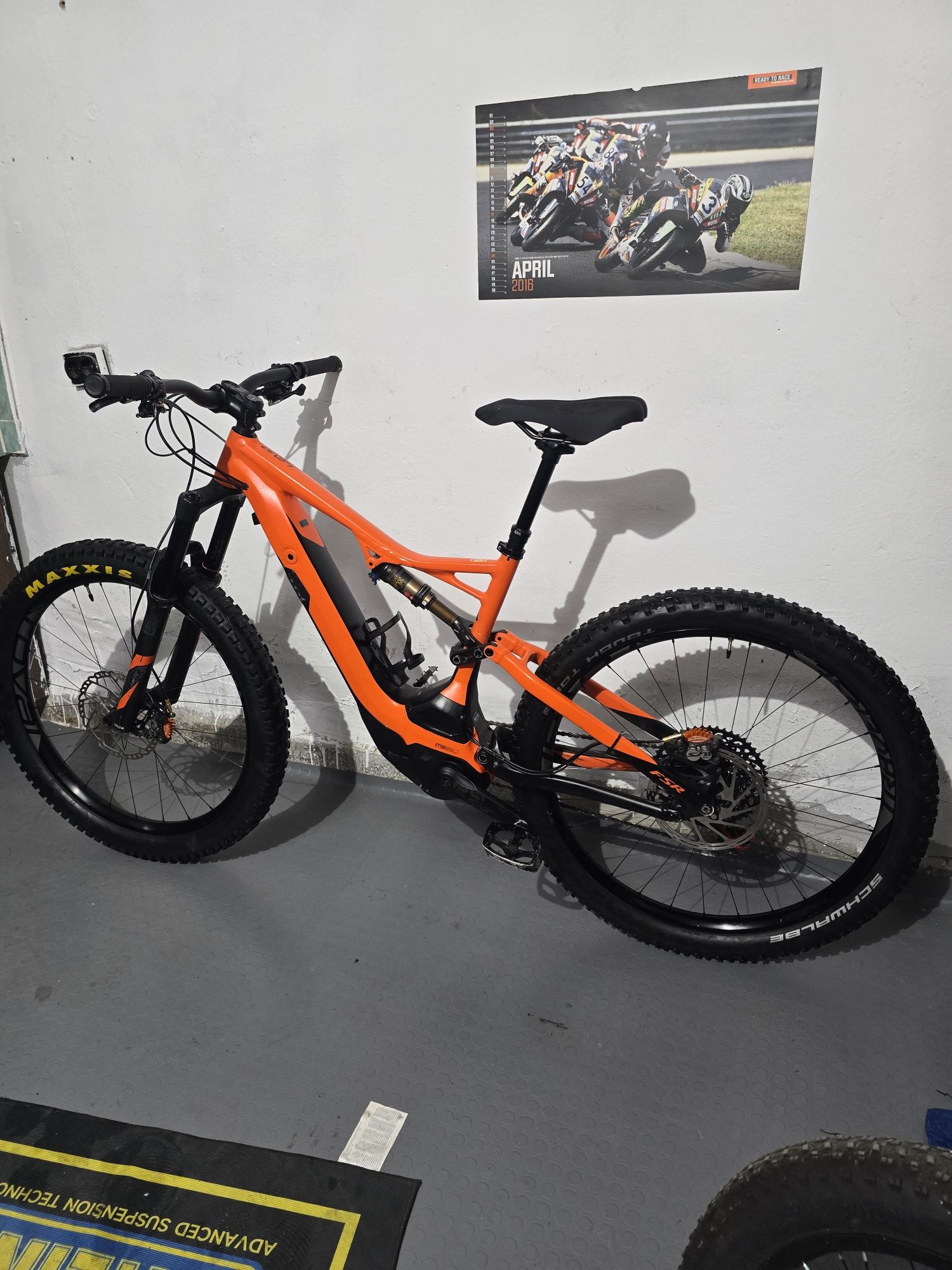 Електрически планински велосипед specialized turbo levo fsr 27.5