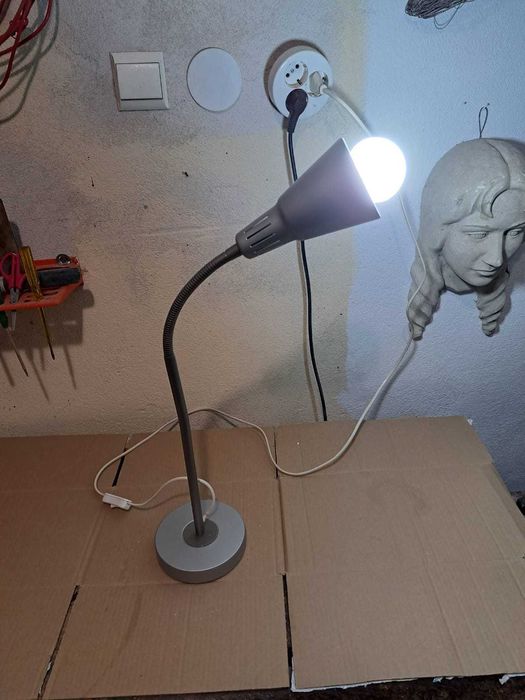 Corp iluminat veioza