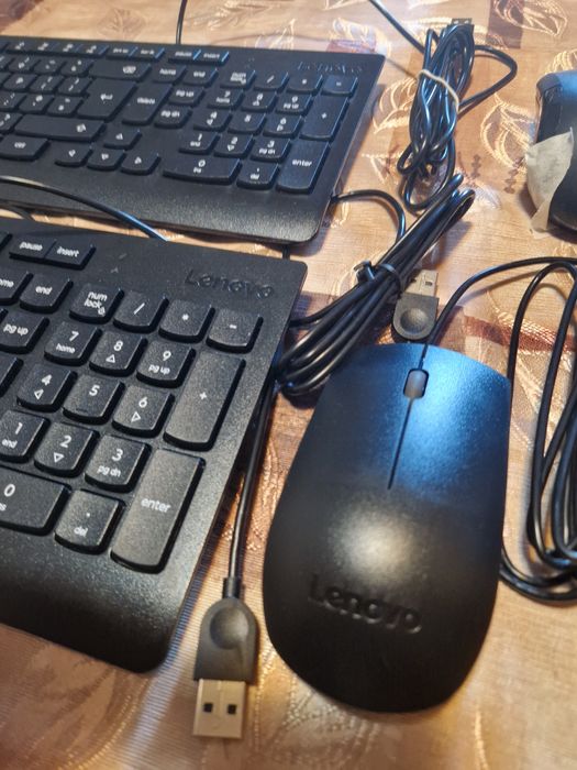 Tastatura Lenovo Essential, Wired, layout US (Negru)