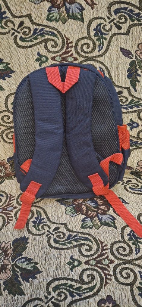 Рюкзак детский новый. 30×25 см