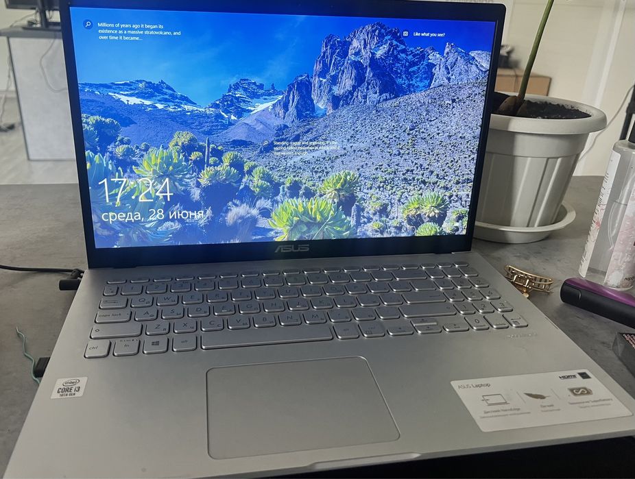 Продам ноутбук Asus Laptop