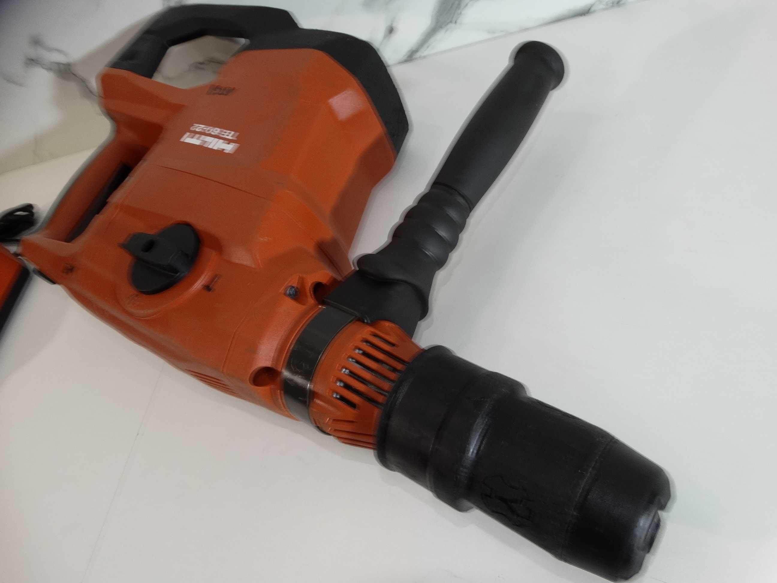 Hilti TE 60 - 22 / Nuron - Ударо пробивна машинa