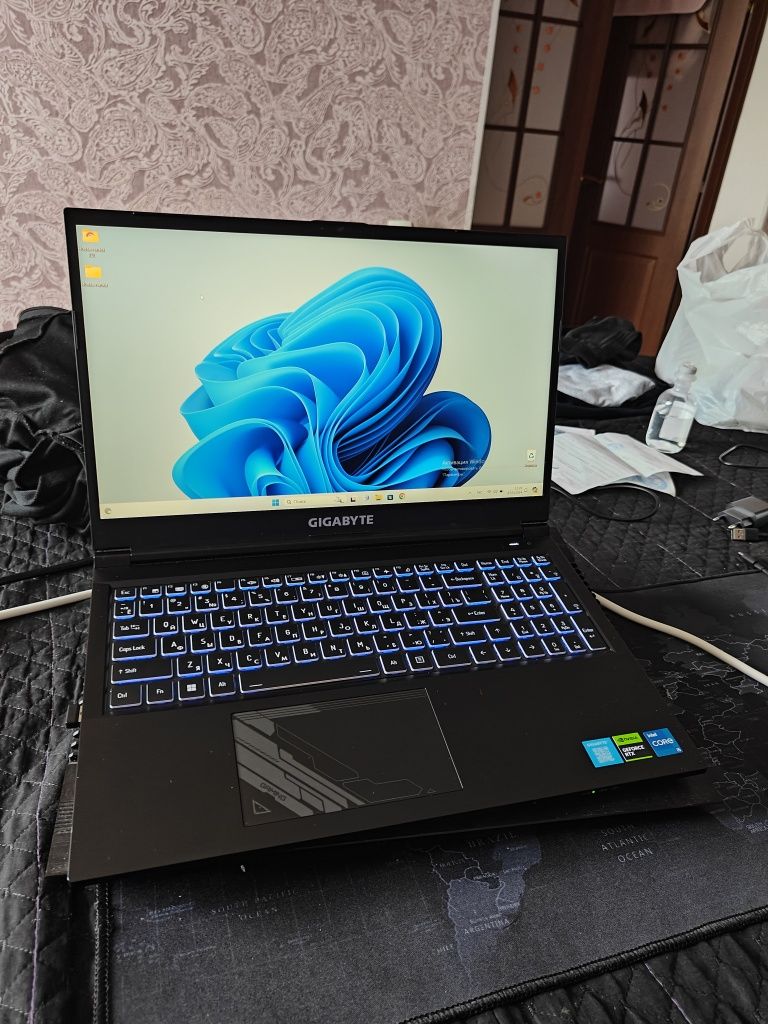 Ноутбук GIGABYTE G5 MF MF-E2KZ333SD черный