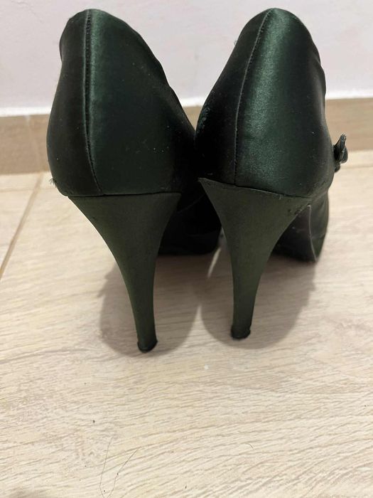 Обувки с висок ток Nine West, сатен