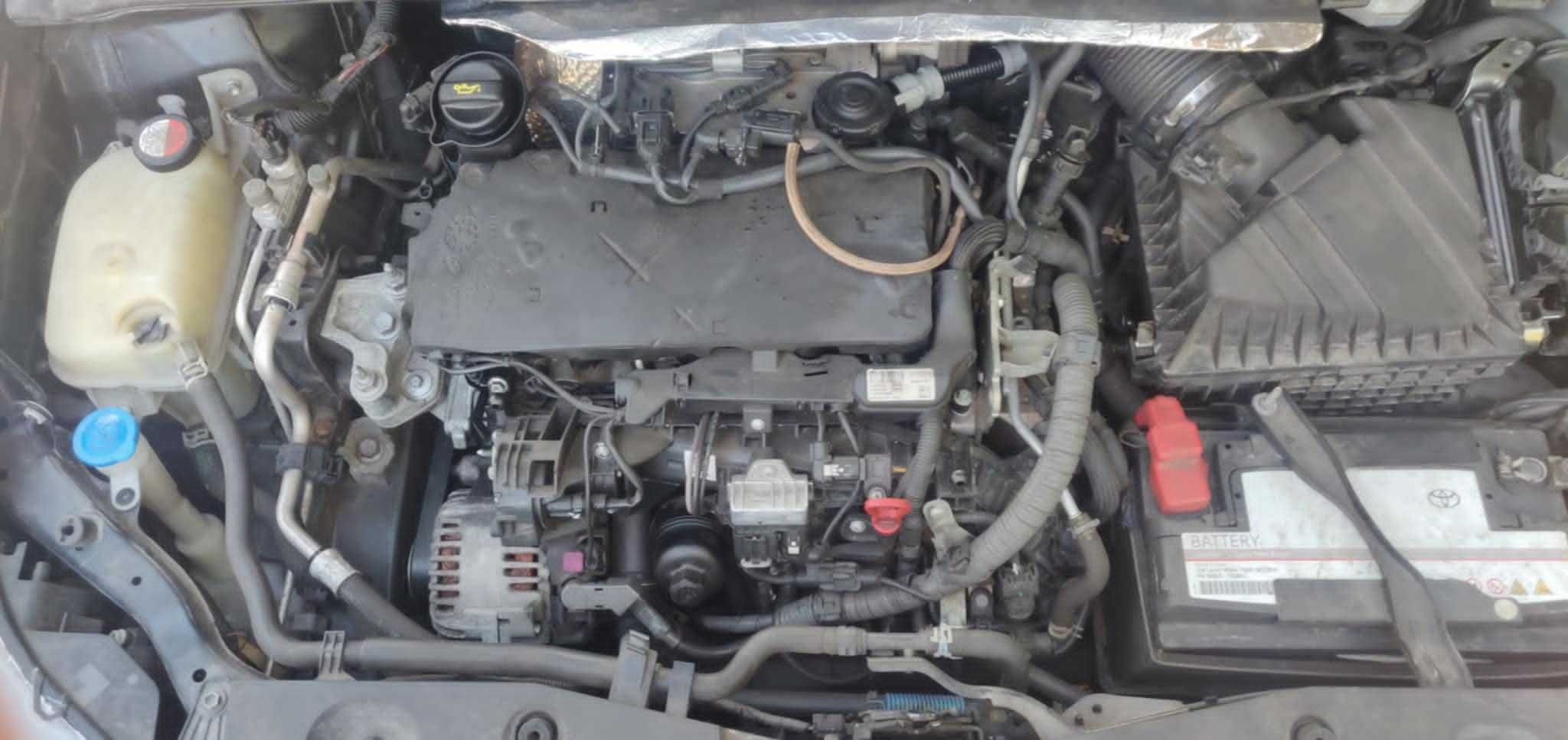 Toyota Avensis 2015година. 2.0 D-4D 143к.с.