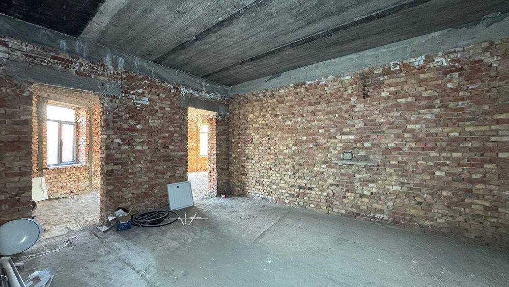 Фарғона ш. Уржуза 2 қаватда 1 хонали квартира сотилади.ID: 1516