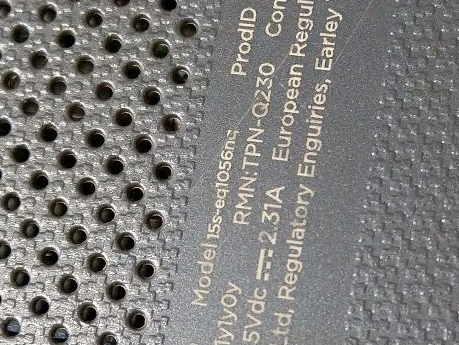 Laptop HP 15,Ryzen 3-3250u,8gb ram, ssd 256gb