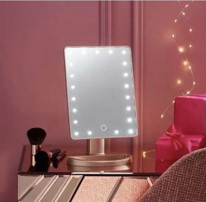 Oglinda de make-up cu LED, Avon
