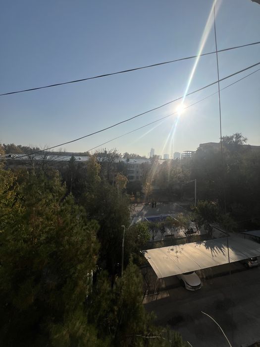 Срочно Продается 4 комнатная квартира в центре