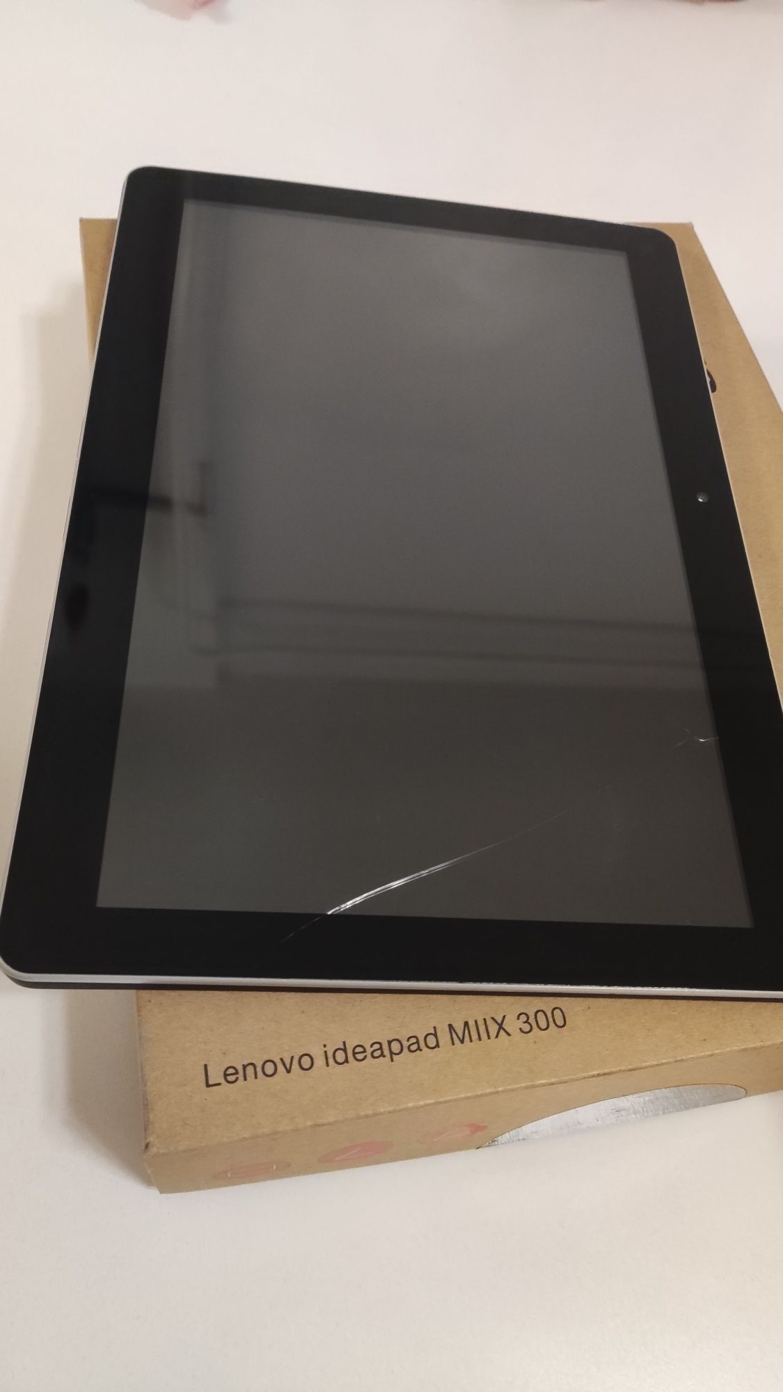 Laptop 2 in 1 Lenovo Miix 300