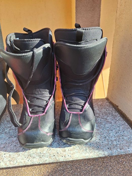 boots snowboord  folositi un sezon