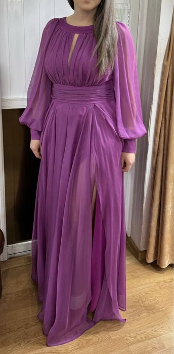 Vand rochie mov, purtata o singura data