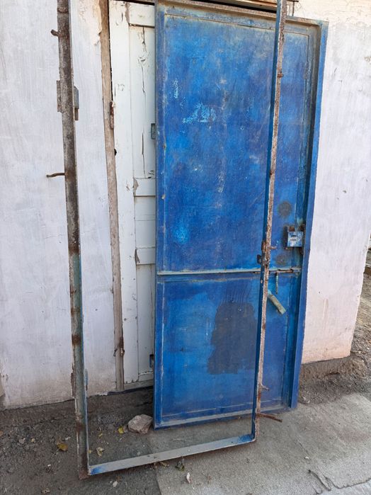 Темир есик  (железная дверь).