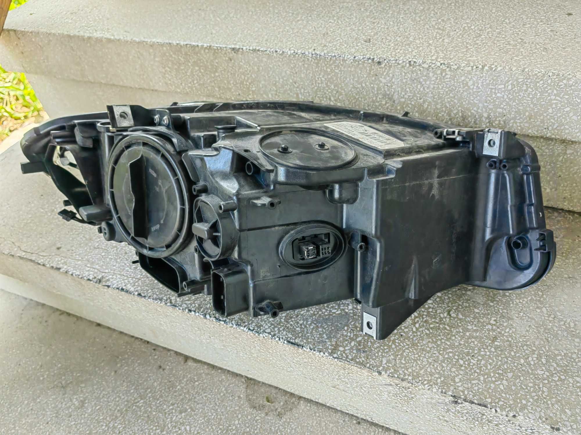 Фар BMW F10 F11 5-ца Bi-Xenon LED /Фар БМВ Ф10 Ф11 Оригинален