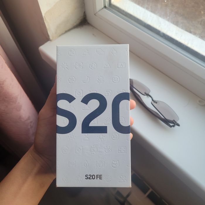 Самсунг S20 fe   .128/6