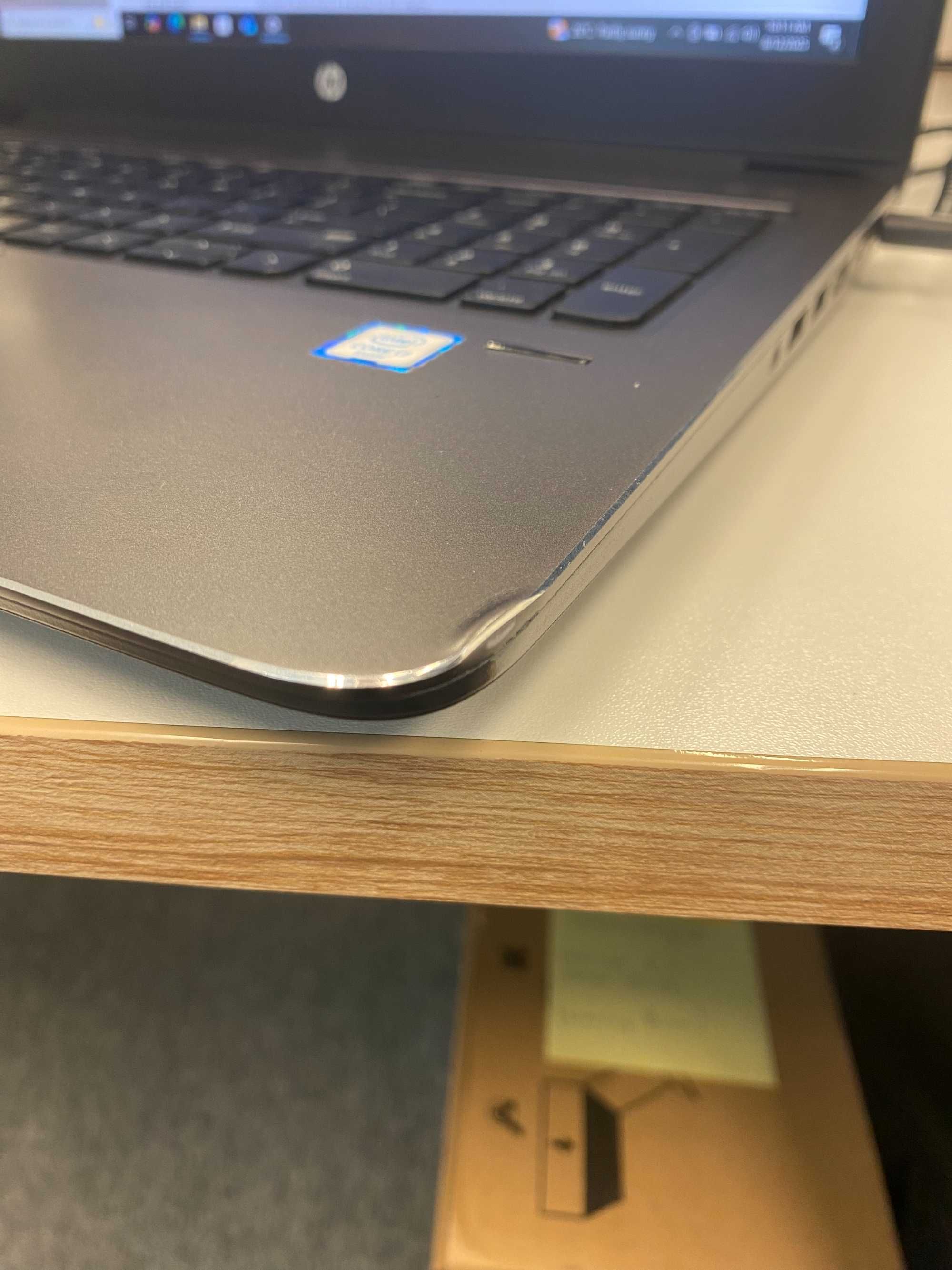 Преносим компютър HP ZBook 15 G3 - с лицензиран windows